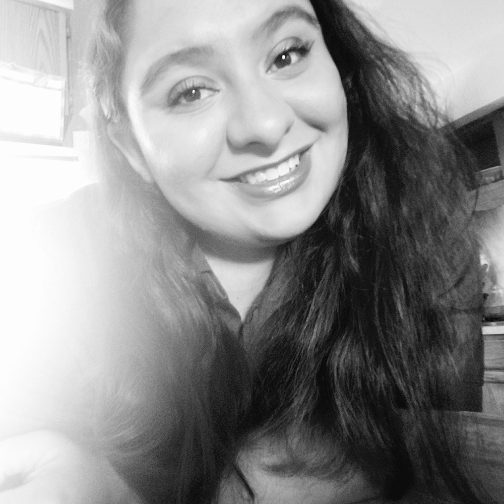 Meet your Posher, Desirae